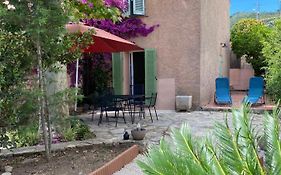 Petite maison au calme avec jardin clim et parking